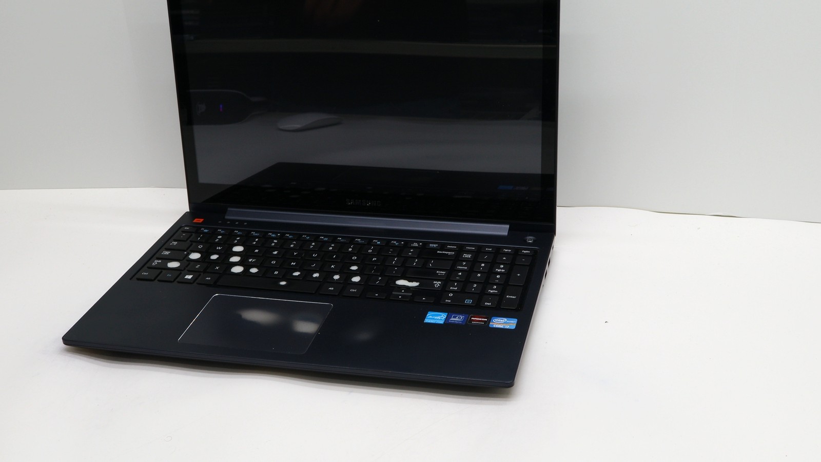 Samsung 870Z5E/880Z5E/680Z5E 15" i7-3635qm 8GB 1TB - Fair READ DESC