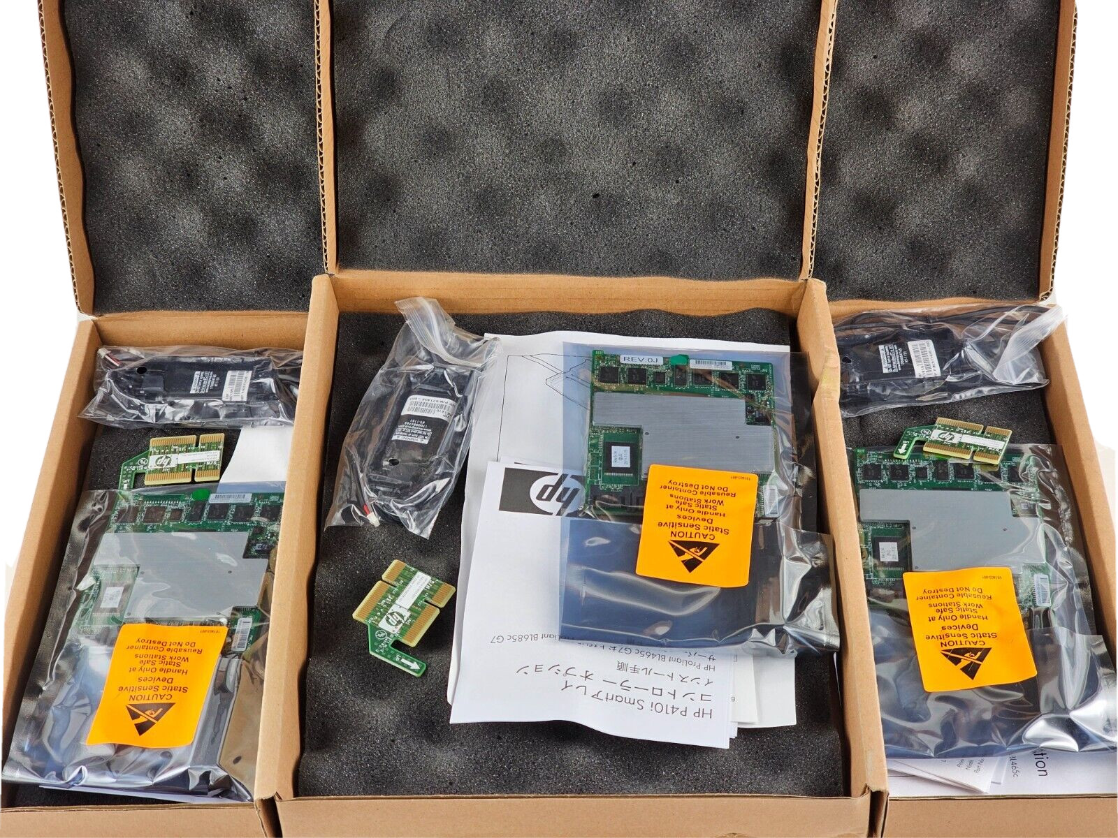 HP 588184-B22 Smart Array BL465c/685c G7 Ctrlr 578820 578819 ( Lot of 3 ) NEW