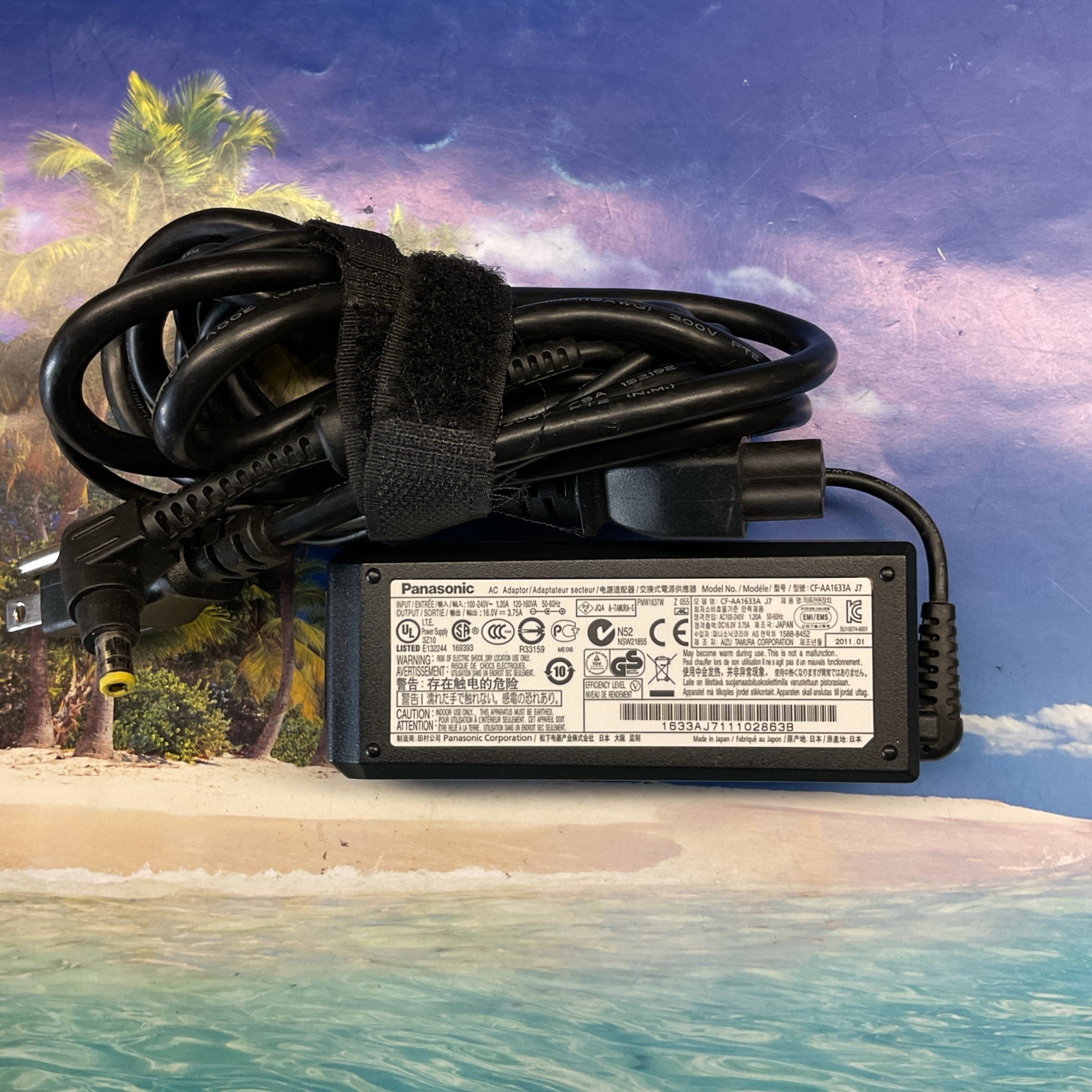 GENUINE Panasonic CF-AA1633A J7 AC Power Adapter 16V 3.75A AC ADAPTER FREE S/H