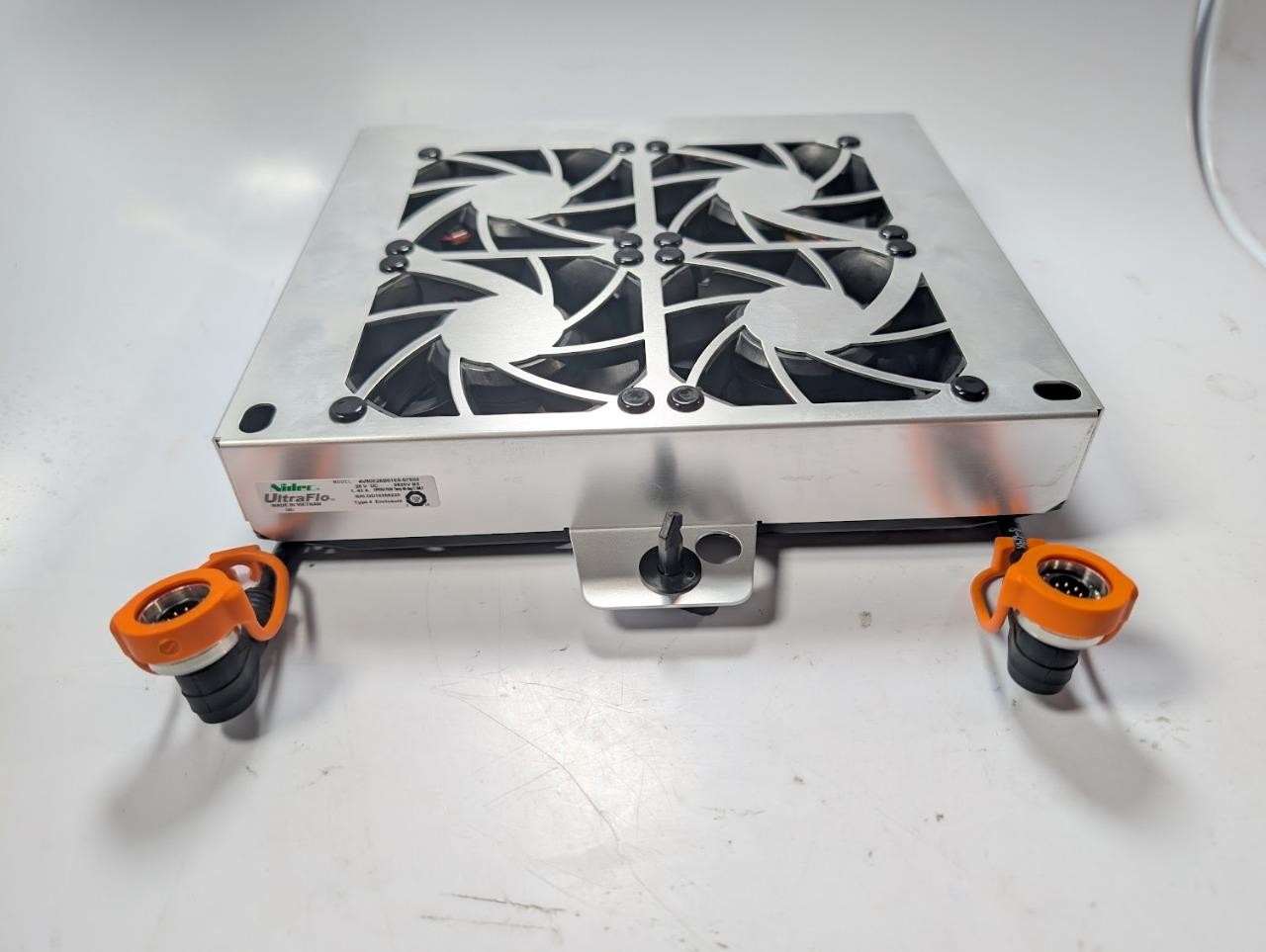 NEW Nidec UltraFlo Fan Tray Module 4V80E28BS1E5-07E02 1.43A 4x80mm Cooling
