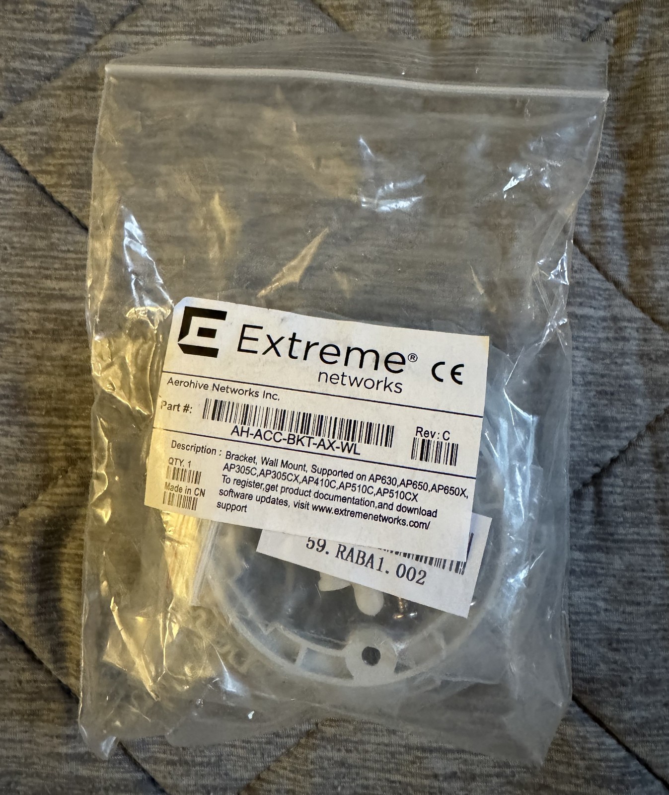 Extreme Networks / Aerohive AH-ACC-BKT-AX-WL Mounting Bracket