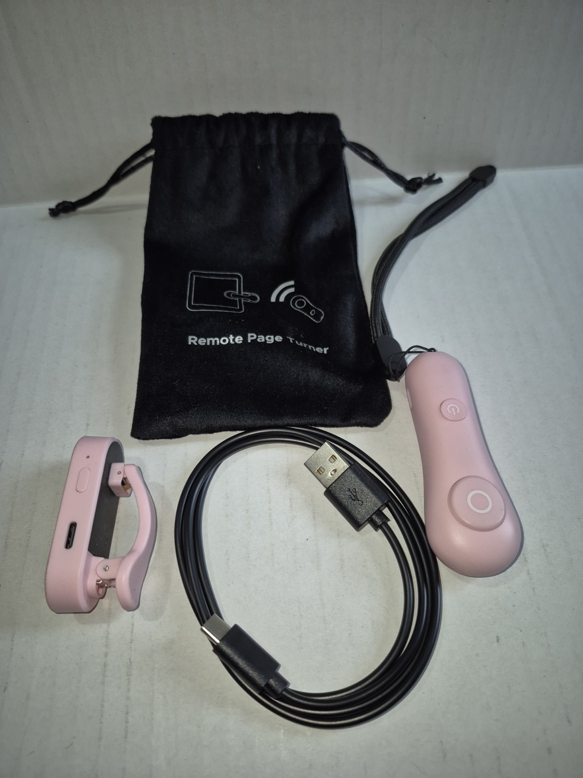 Remote Page Turner for Kindle, iPad, Kobo, iPad, Galaxy Tablets and More PINK