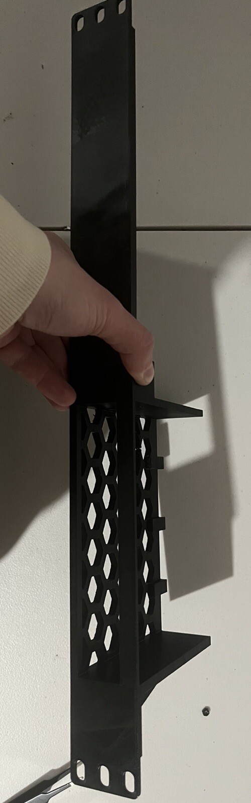 3D Printed Omada ER605 Rack Mount