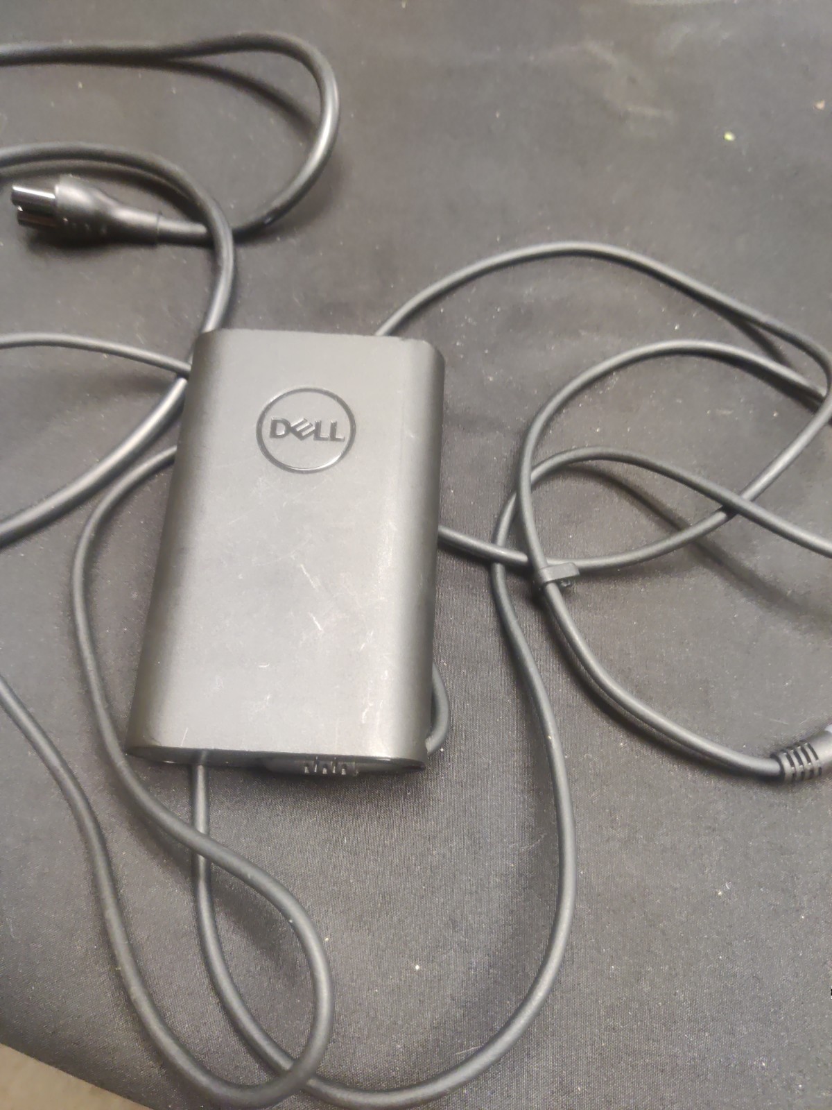 Genuine Dell Power Companion Laptop Power Bank Bundle with LA65NM130 65W Charger