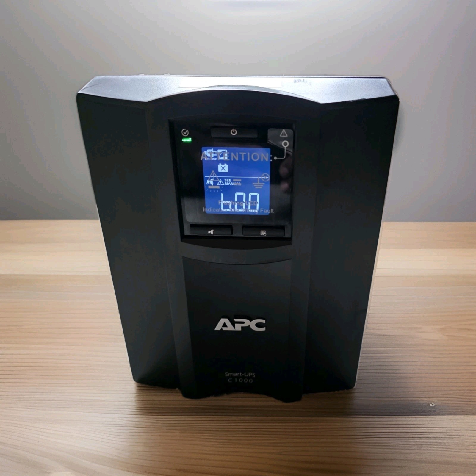 APC SMC1000c Smart UPS C 1000VA LCD 120V with SmartConnect