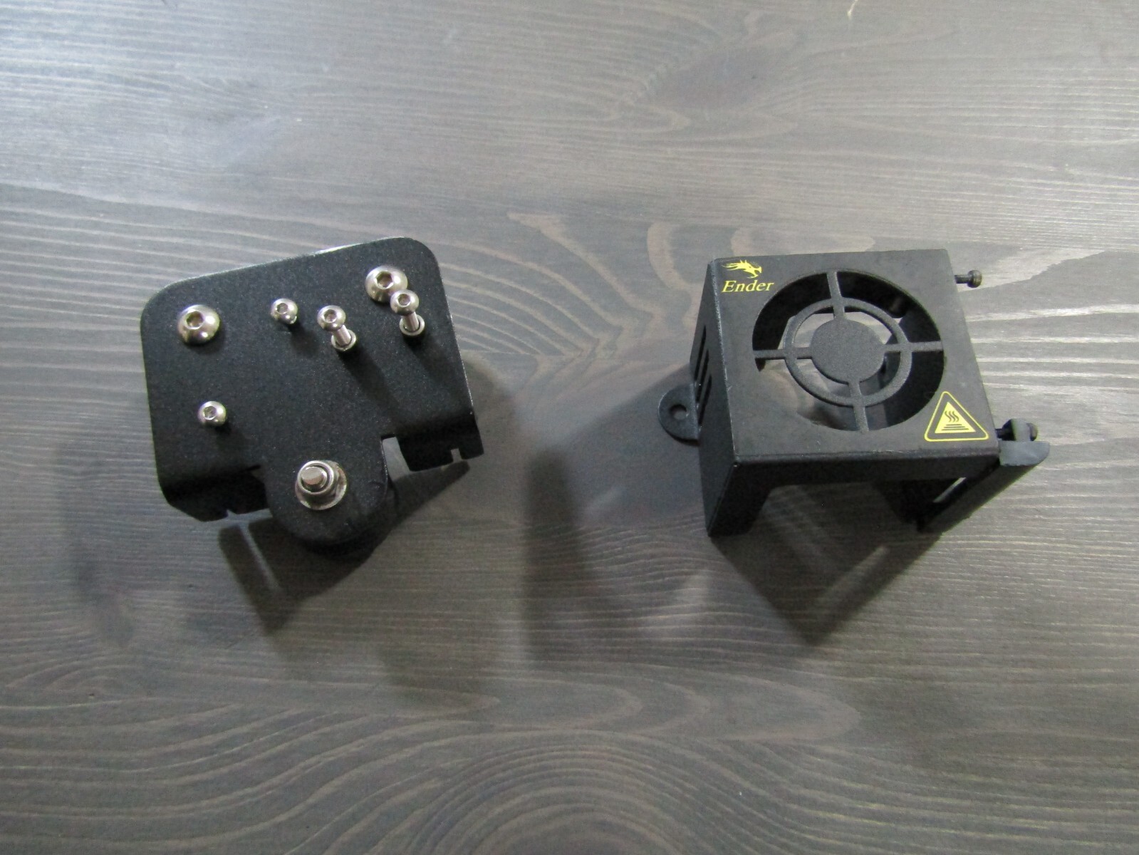 Ender 3 Pro Hotend & Fan Housing Cover Includes All Screws Moderate Condition