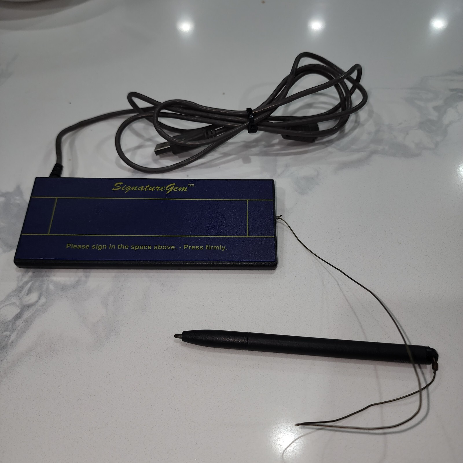 Topaz Systems SignatureGem 1x5 Signature Terminal 4.8 x 1in