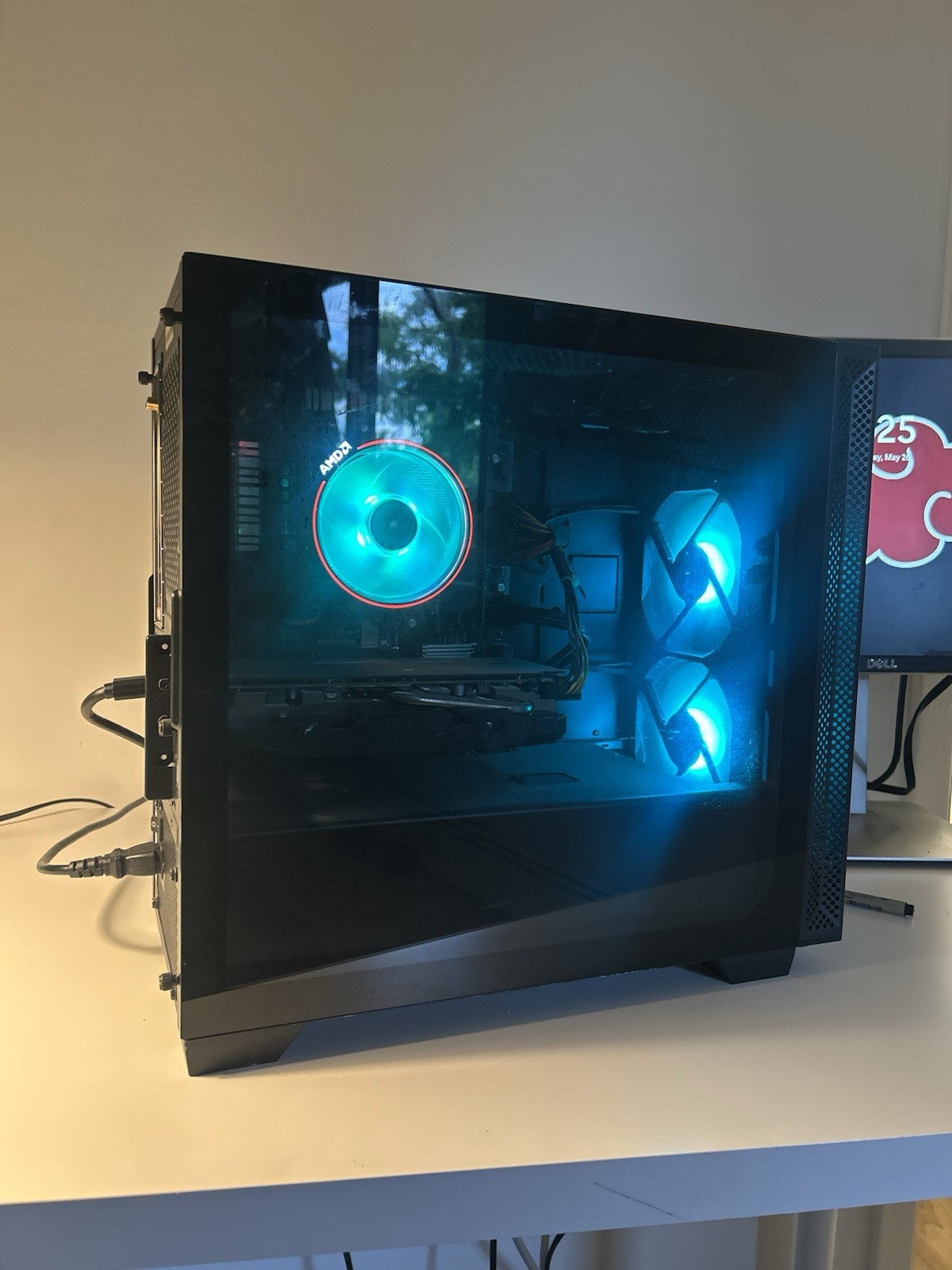 PowerSpec G162 Gaming Desktop PC AMD Ryzen 7 2700X Processor 3.7GHz; AMD Radeon