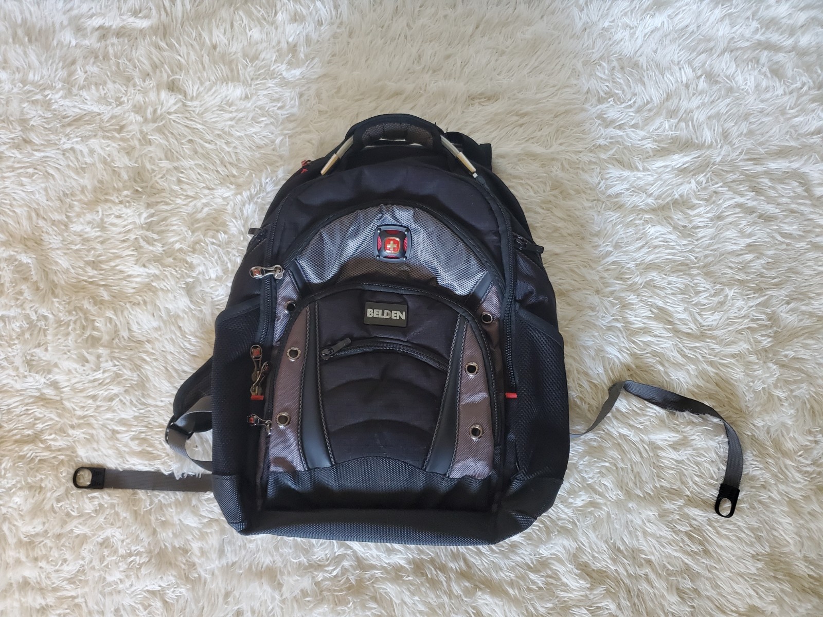 Swiss Gear Wenger Synergy Backpack Laptop Business Black & Gray 16"