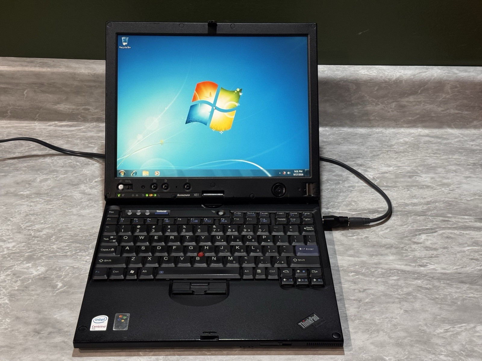 Lenovo ThinkPad X61 Tablet Intel C2D L7500 1.6GHz 2gb RAM 500gb HDD Windows 7