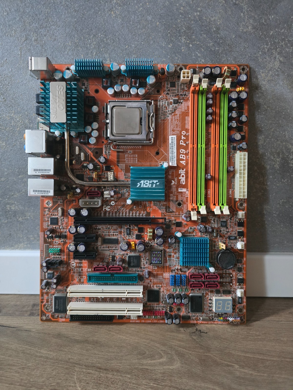 Retro Very Rare ABIT AB9 Pro LGA775 DDR2, Pentium D 945 3.4GHz Tested, Collector