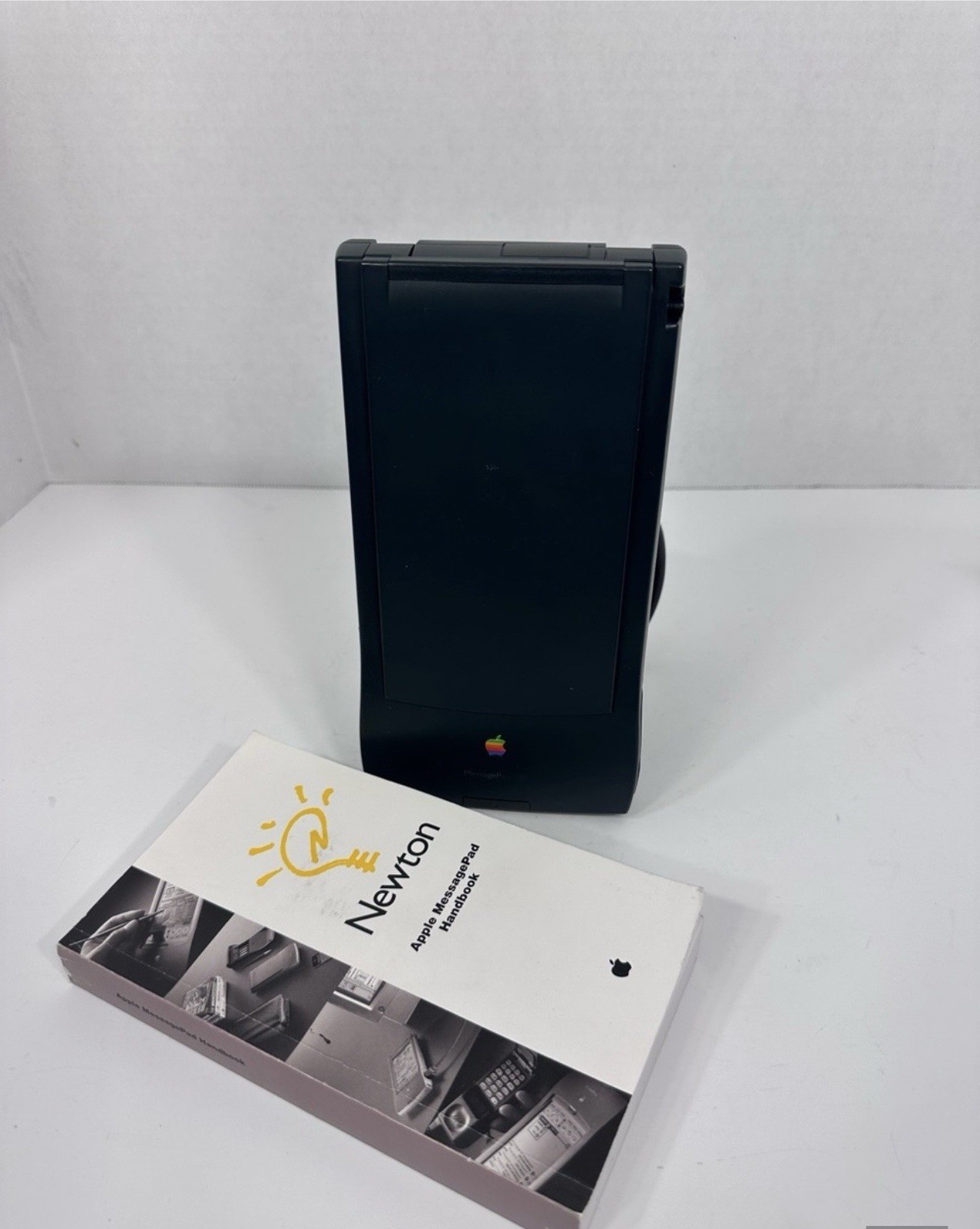 Vintage Apple Newton MessagePad 130 PDA (Model H0196) – Tested & Working