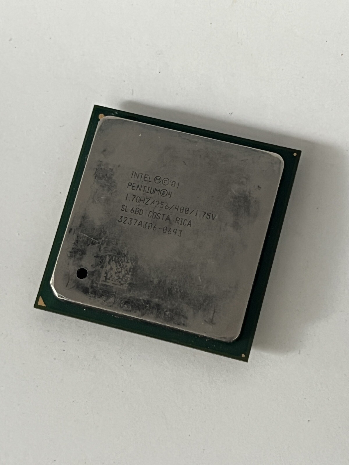 Intel P4 1.7 GHz/256/400/ 1.75V Socket 478 CPU SL6BD