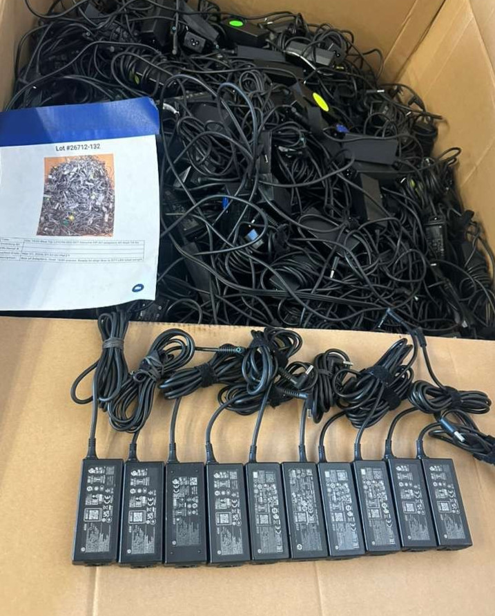 Lot of 50 X HP 45W 19.5V HSTNN-DA40 AC Power Adapter  blue tip