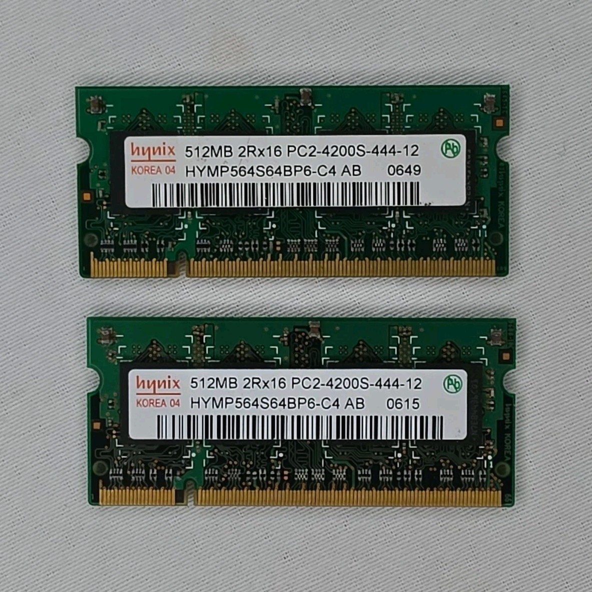 Hynix 1GB (2x512MB) DDR2 SO-DIMM PC2-4200S 200-Pin RAM HYMP564S64BP6-C4