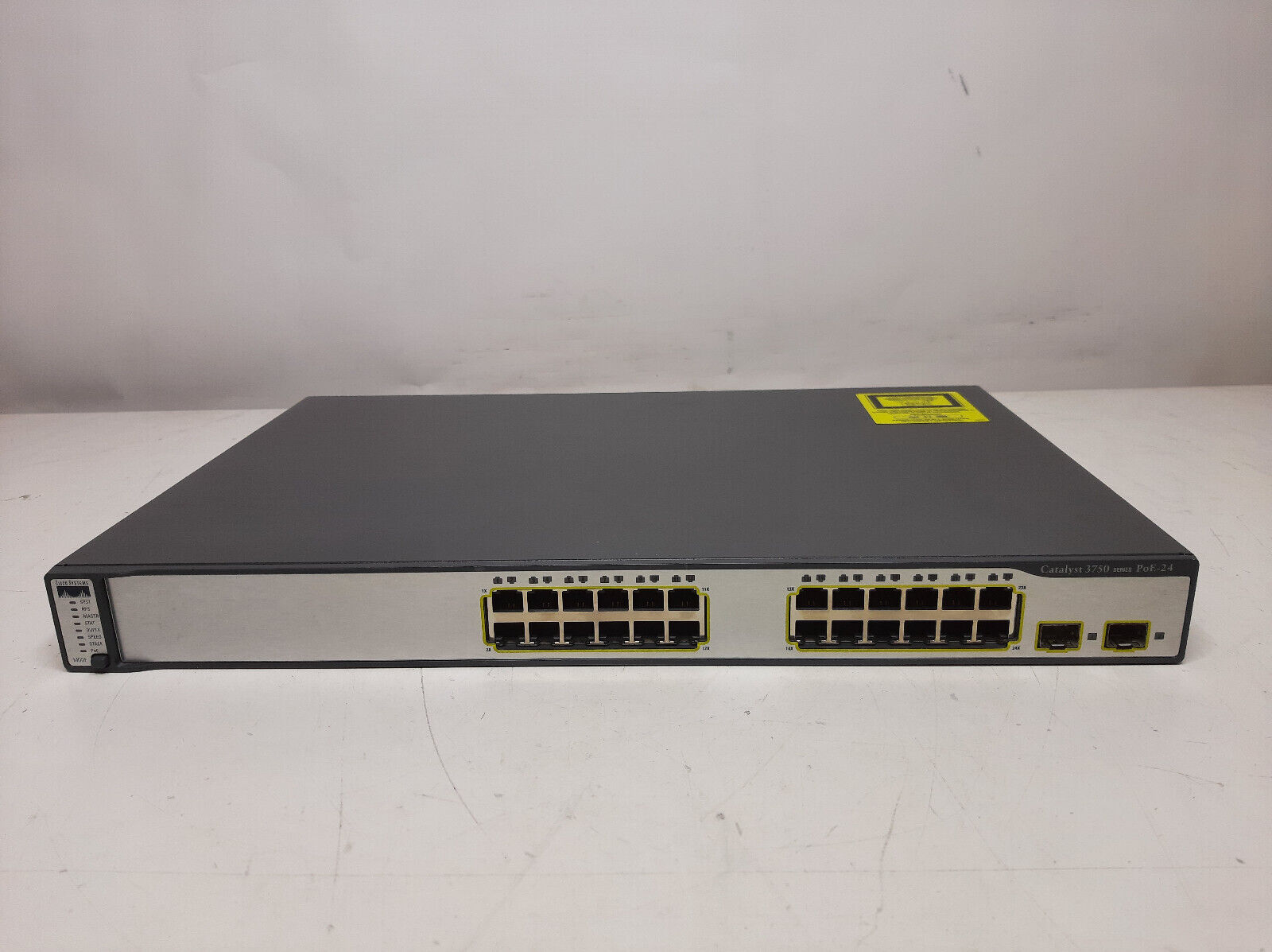 Cisco Catalyst 3750 24 Port Fast Ethernet Switch 370W PoE IPBase WS-C3750-24PS-S