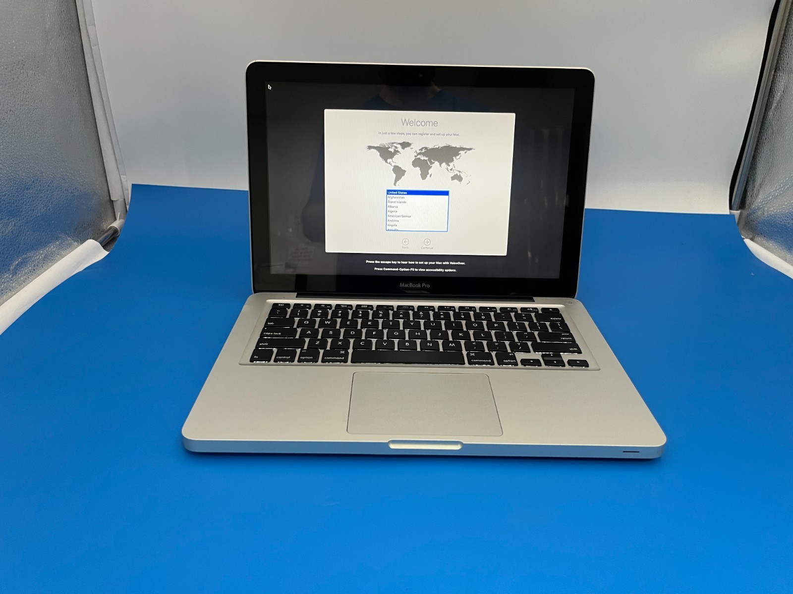 Apple A1278 13" Mid 2012 MacBook Pro Core i5 2.5GHz 8GB DDR3128 GB SSD Catalina