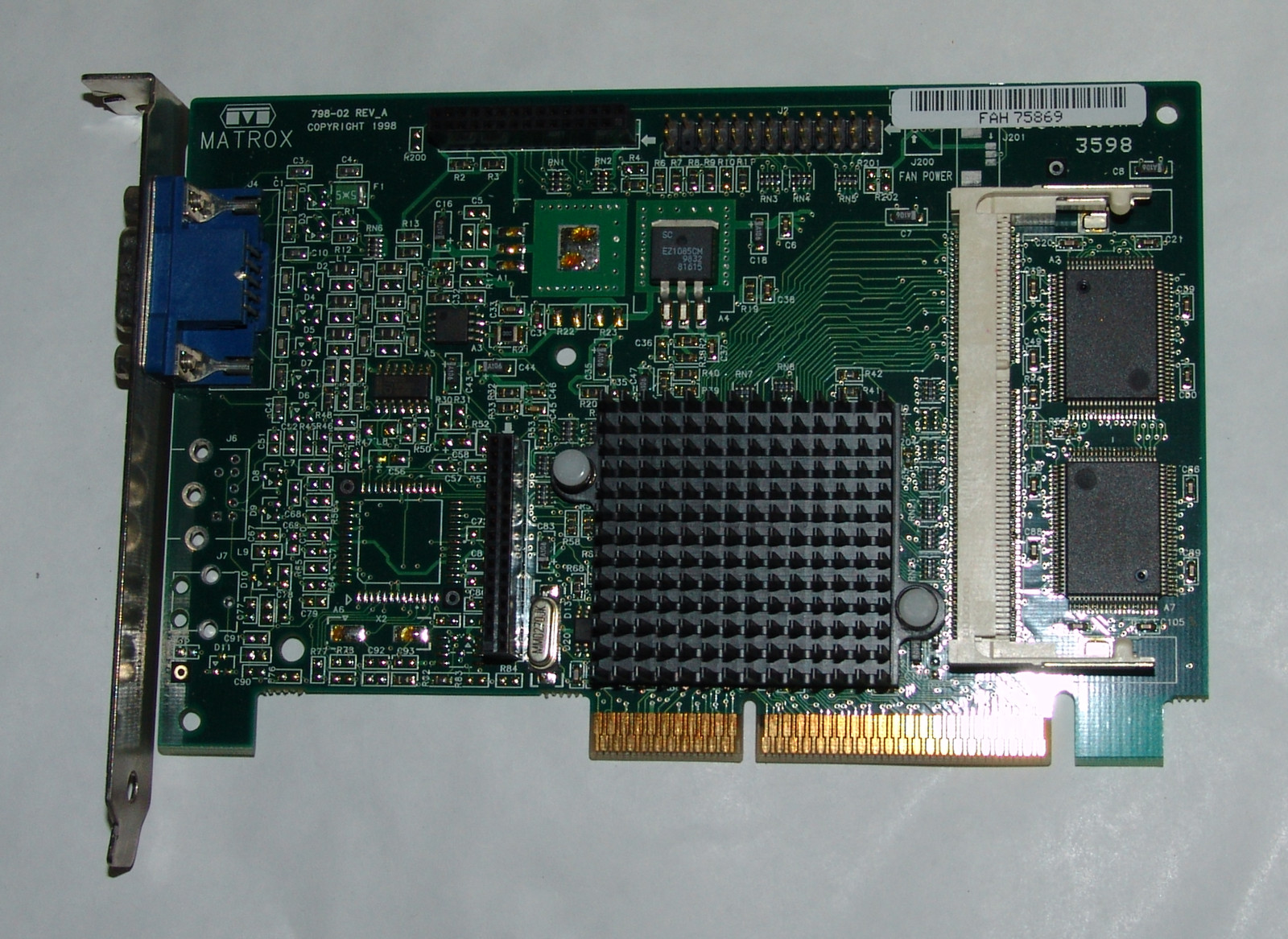 Matrox Millenium G200 G2+MILA/8I 8MB RAM