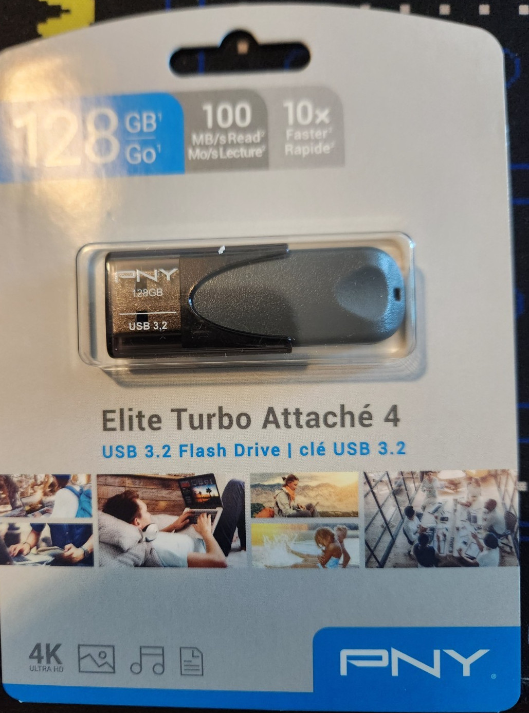 PNY 128GB Elite Turbo Attaché 4 USB 3.2 Flash Drive  New in package.
