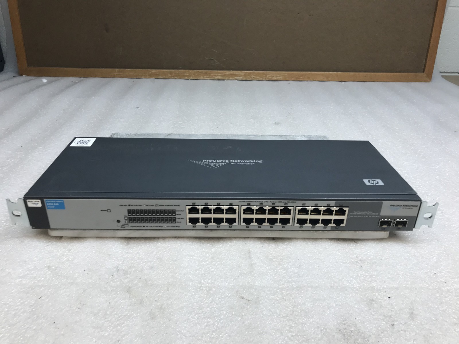 HP ProCurve 24-Port Managed Gigabit Network Switch 1800-24G J9028B