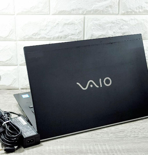 SONY VAIO Pro PG VJPG1113  Laptop Computer Color Black AC Adapter Cable Battery