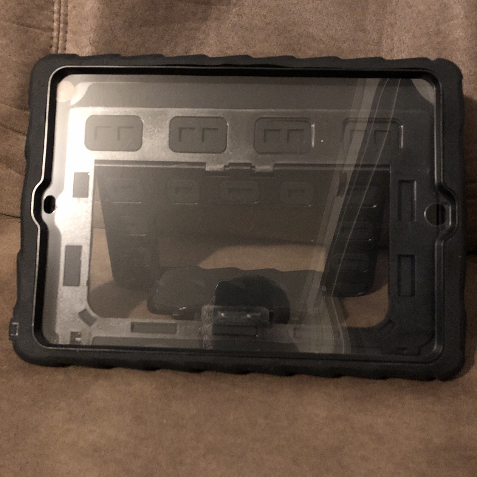 Gumdrop Hideaway Apple iPad 5th and 6th Gen Case Rugged With Screen Protector