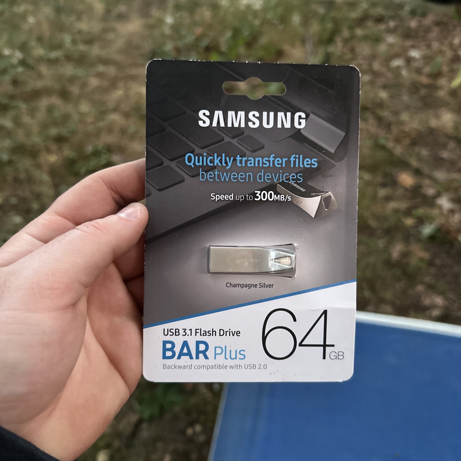Samsung Bar Plus 64Gb - 300Mb/s Usb 3.1 Flash Drive Champagne Silver
