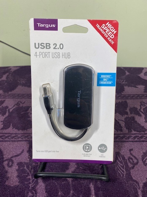 Targus High Speed Transfer Rate ACH214 4-Port USB 2.0 Hub New Factory Sealed