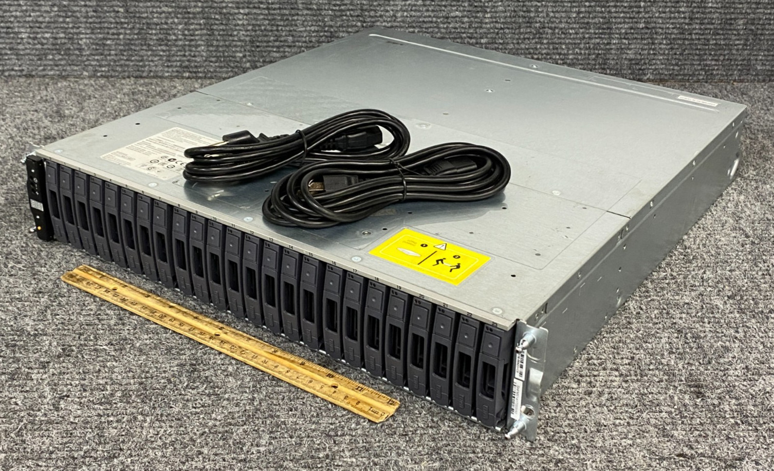 NetApp NAJ-1001 24-Bay Storage Array, 2x Controllers, 2x PSU w/ Power Cord