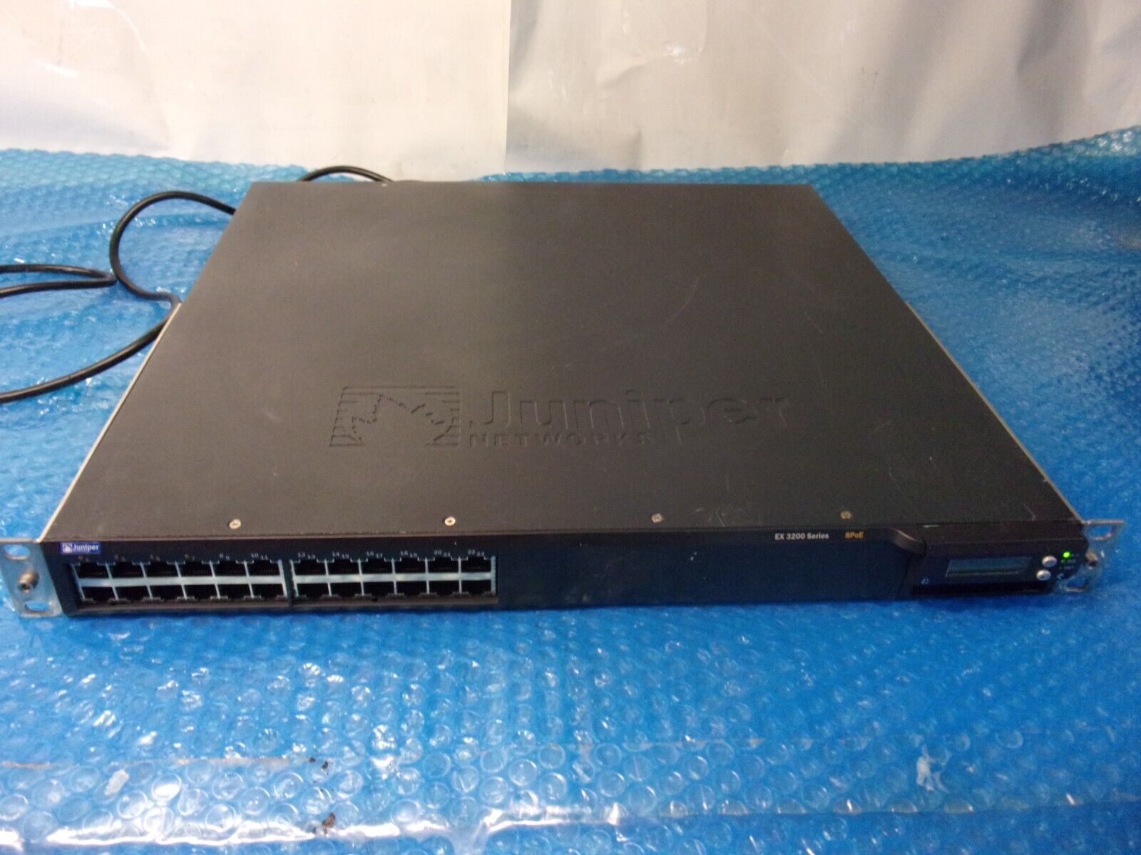 Juniper Networks EX3200-24T EX Series 24 Port Ethernet Switch.