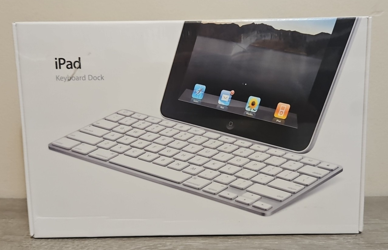 New Apple iPad Keyboard & Dock Model A1359 MC533LL/B 1st Gen 1 2 3   2010