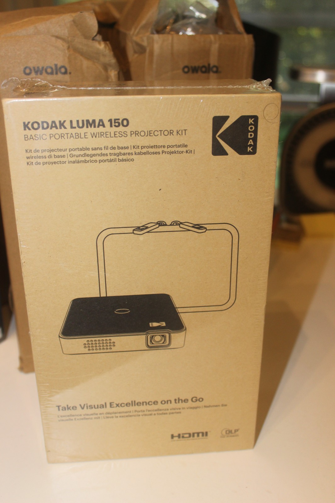 Kodak Luma 150 Portable Wireless Projector Kit complete & new in box/free ship