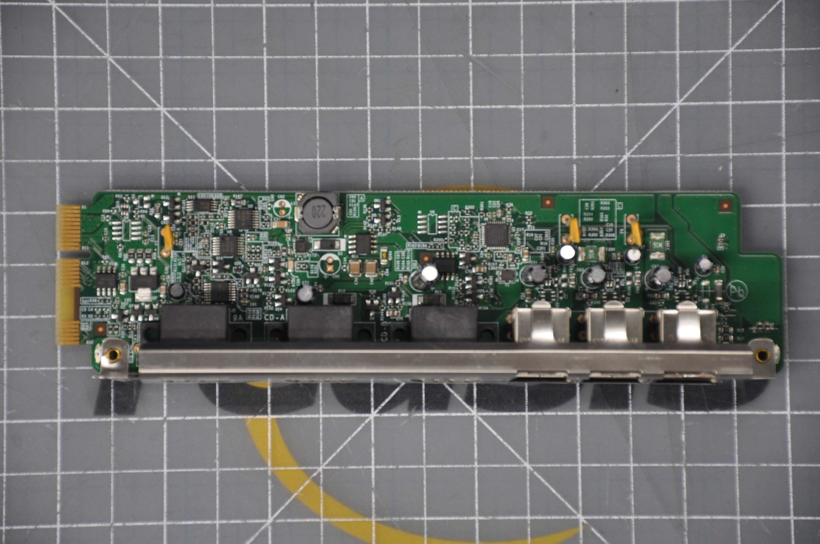 TGCS SUREPORT CARD BOTTOM ROW (XF13) 1X 24V USB 2X USED 3AC00733300 