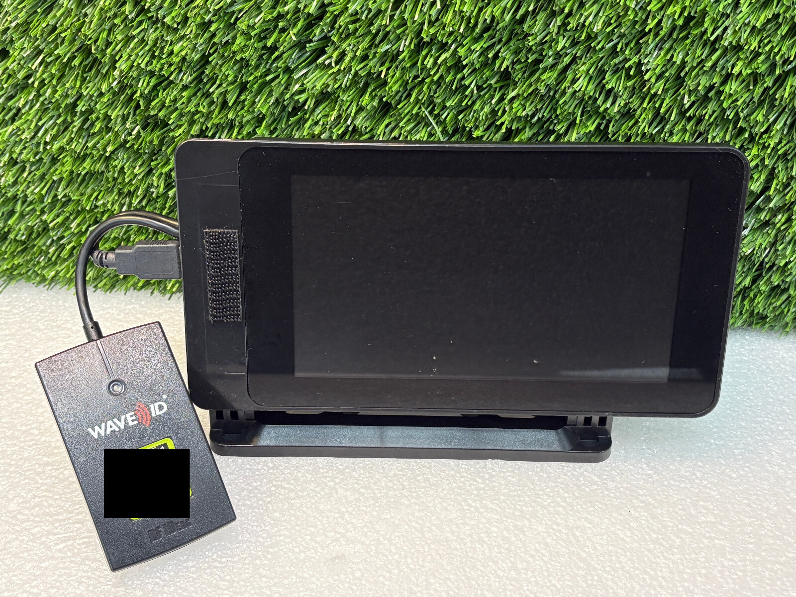 GENUINE | Rasberry PI 7" Touchscreen Display Monitor w/ SmartPI Case & PI 3 Card