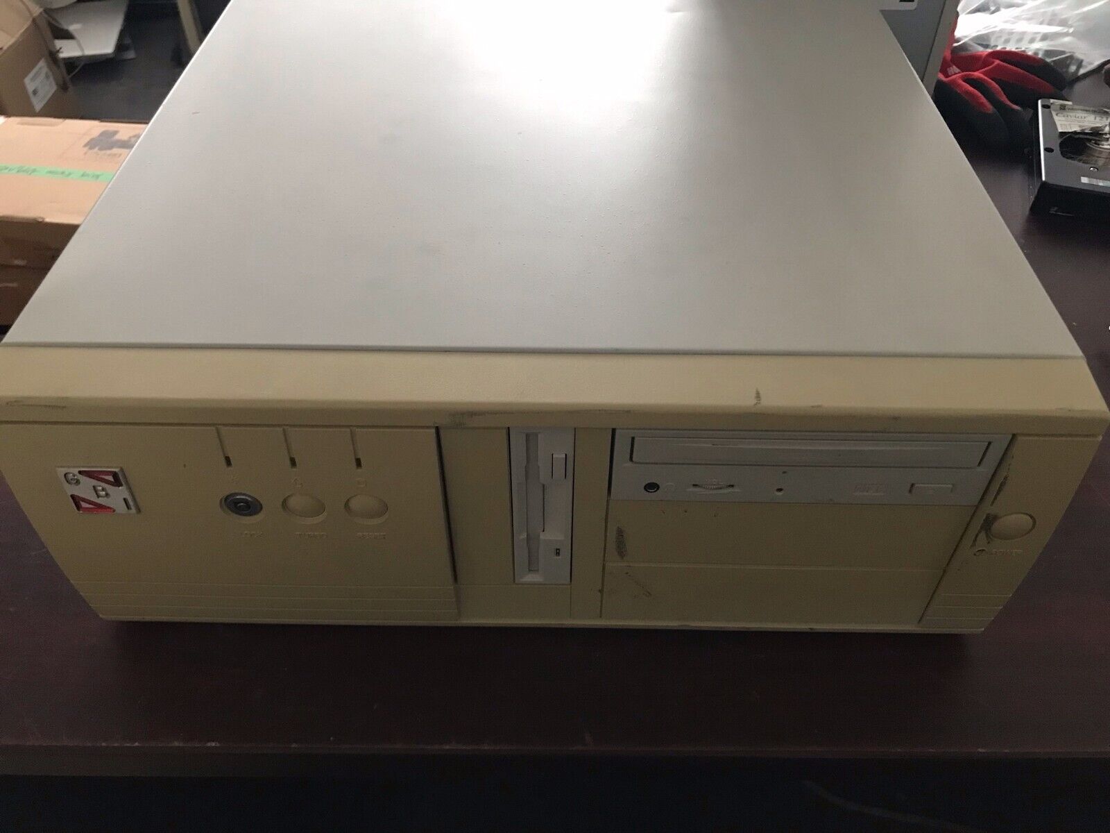 VERY RARE VINTAGE GBI COMPUTER MMX 200MHZ , 32MB RAM W/ HDD 