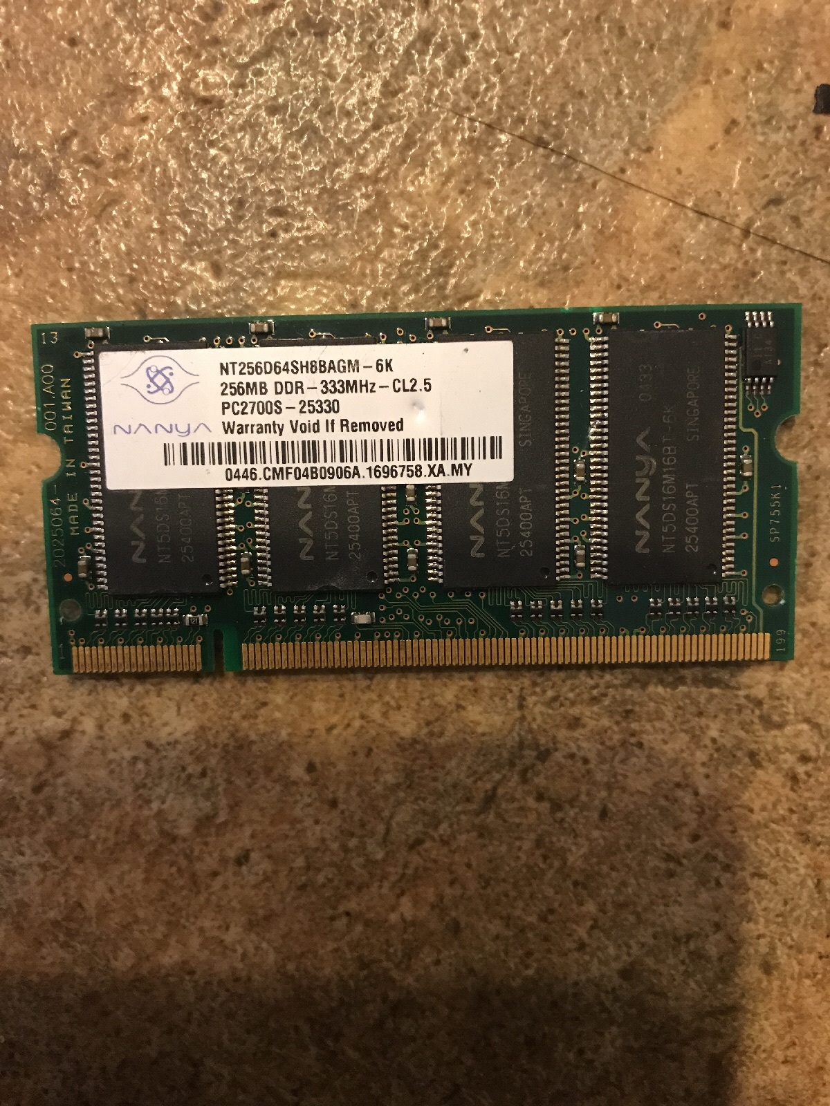 NANYA 256M RAM (NT256D64SH8BAGM-6K)