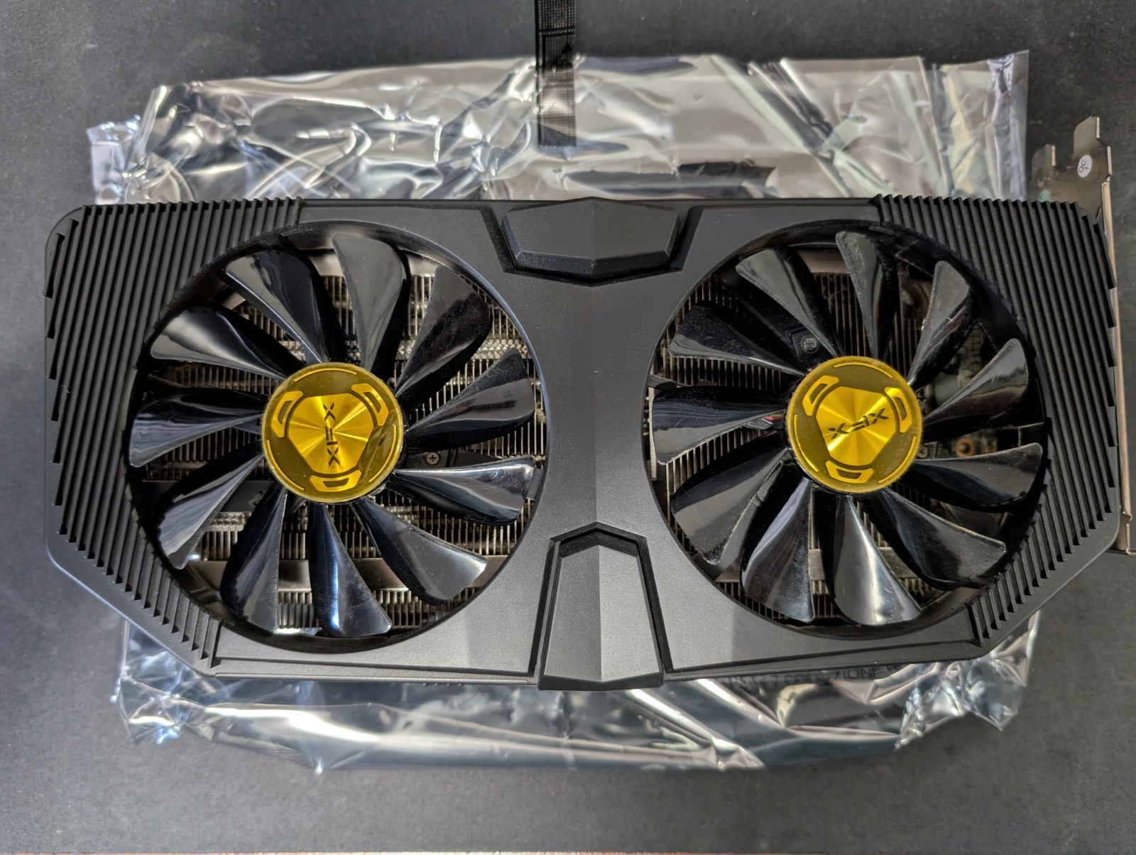XFX Radeon RX 5700 XT RAW II 8GB GDDR6 GPU RX-57XT80 V2.3 (Tested Working)