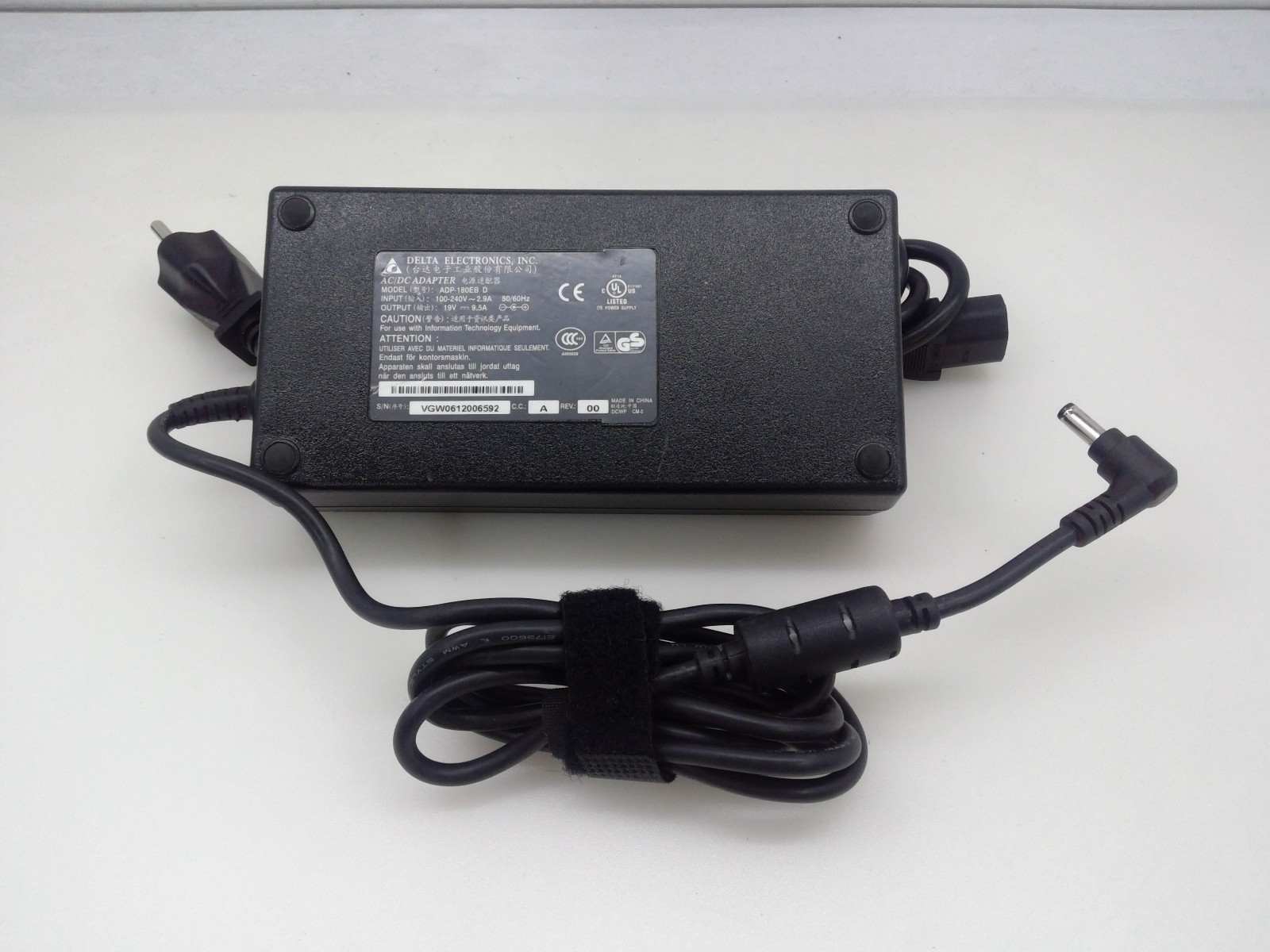 Genuine Delta 180W AC Adapter Charger ADP-180EB D 19V 9.5A 5.5*2.5mm