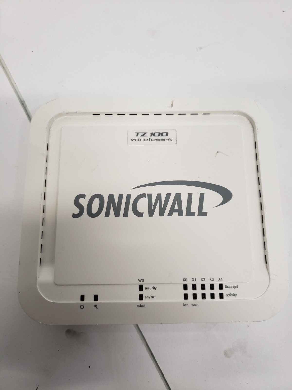 ORIGINAL SonicWall TZ-100 WIRELESS-N APL22-080 / NO AC ADAPTER