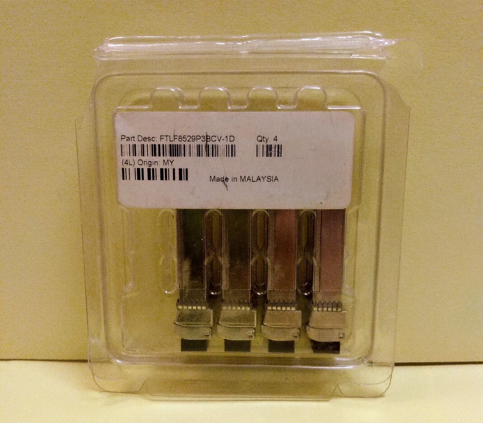 New 4-pack Finisar FTLF8529P3BCV-1D 4/8/16GB 850nm SFP+ Optical Transceiver