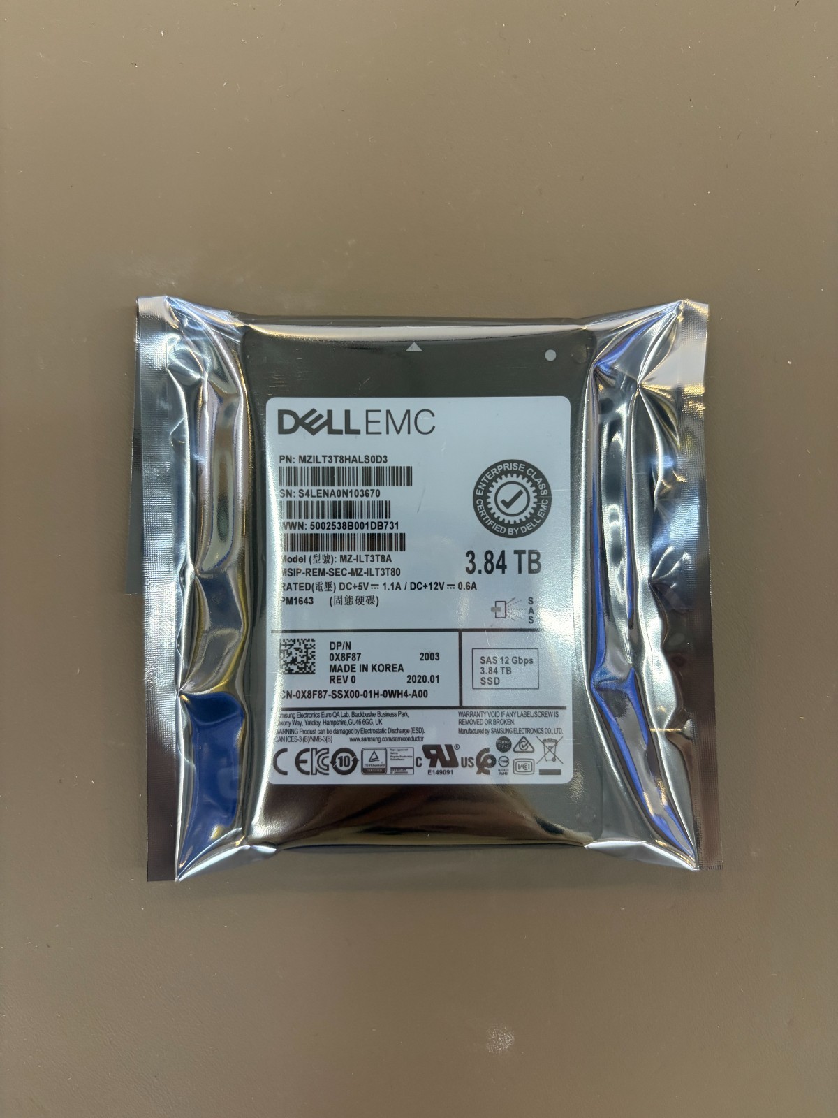 DELL 0X8F87 3.84TB PM1643 MZILT3T8HALS0D3 12G SAS SSD Internal Hard Disk Drives