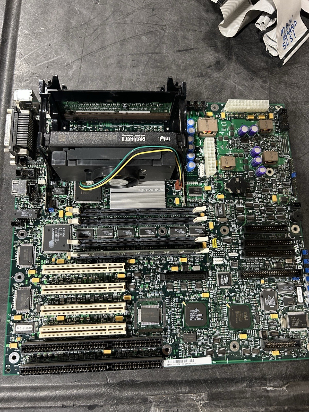 Vintage Intel N440BX Dual Slot 1 Motherboard + Pentium II 400MHz X1 + 128mb READ