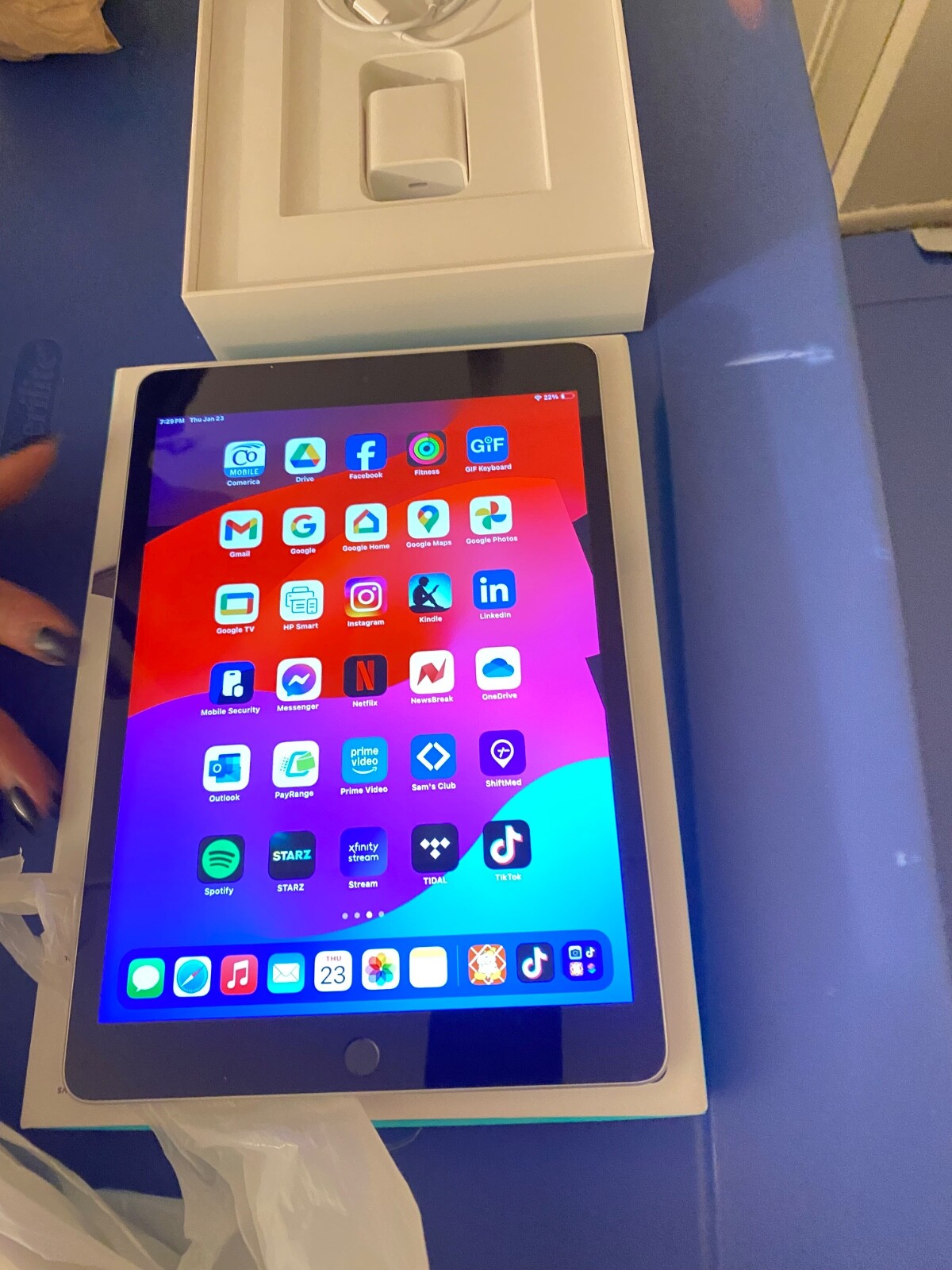 Apple iPad Pro (10.5)   Tik Tok Installed