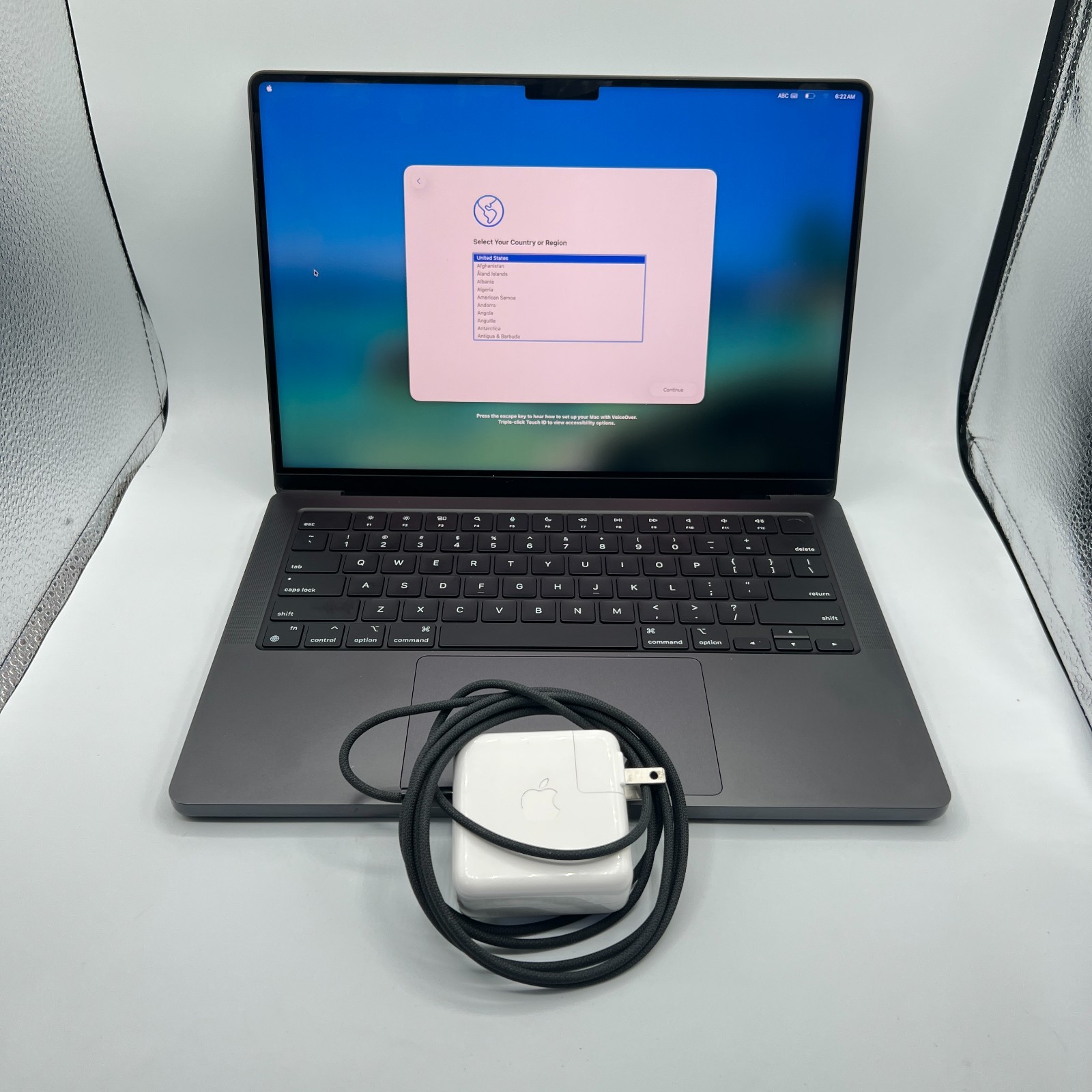Apple MacBook Pro 14 inch 2024 M4 10-Core CPU 10-Core GPU 16GB 512GB