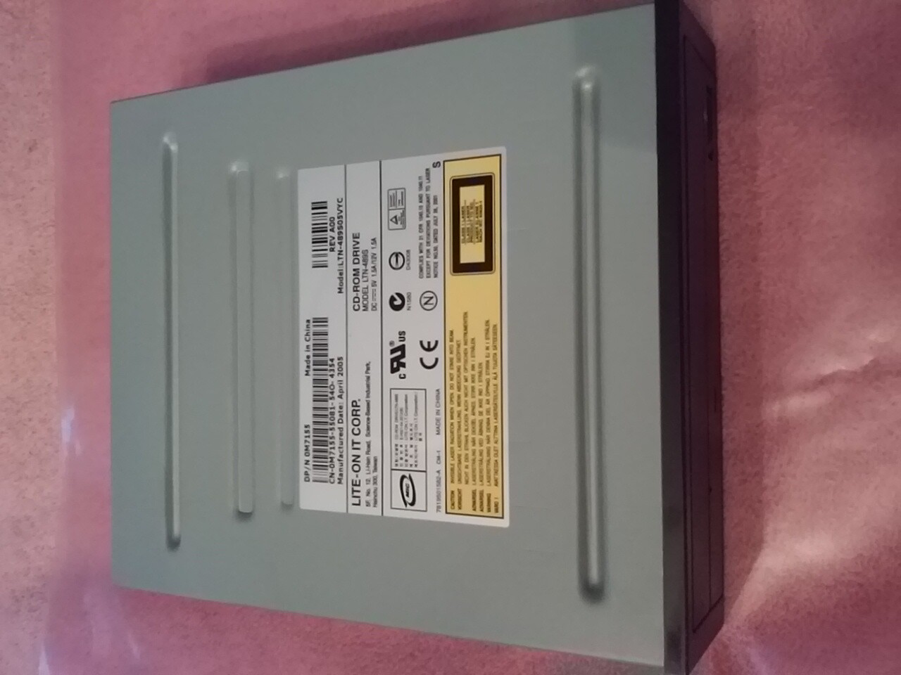 Dell LITE-ON IDE 48x CD-ROM Drive for Desktop LTN-489S - M7155     