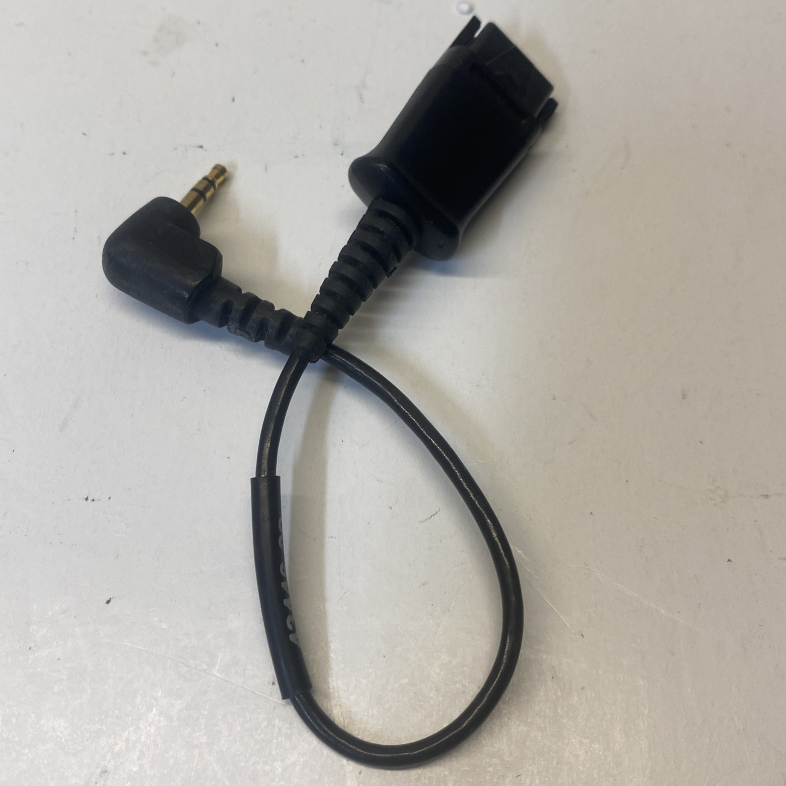 Plantronics 61866-01 Quick Disconnect to 2.5mm Sub-Mini Male Cable Adapter