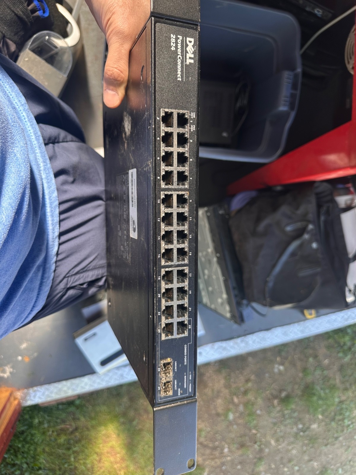 Dell  PowerConnect (2824) Rack-Mountable Switch Managed