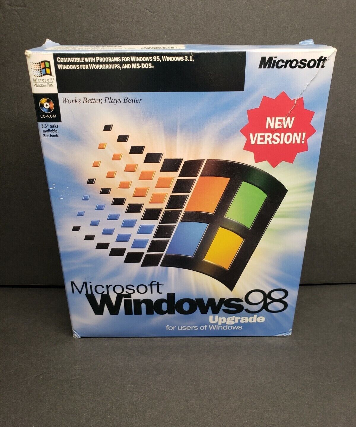 Genuine Microsoft Windows 98 Upgrade CD-ROM, manual in box