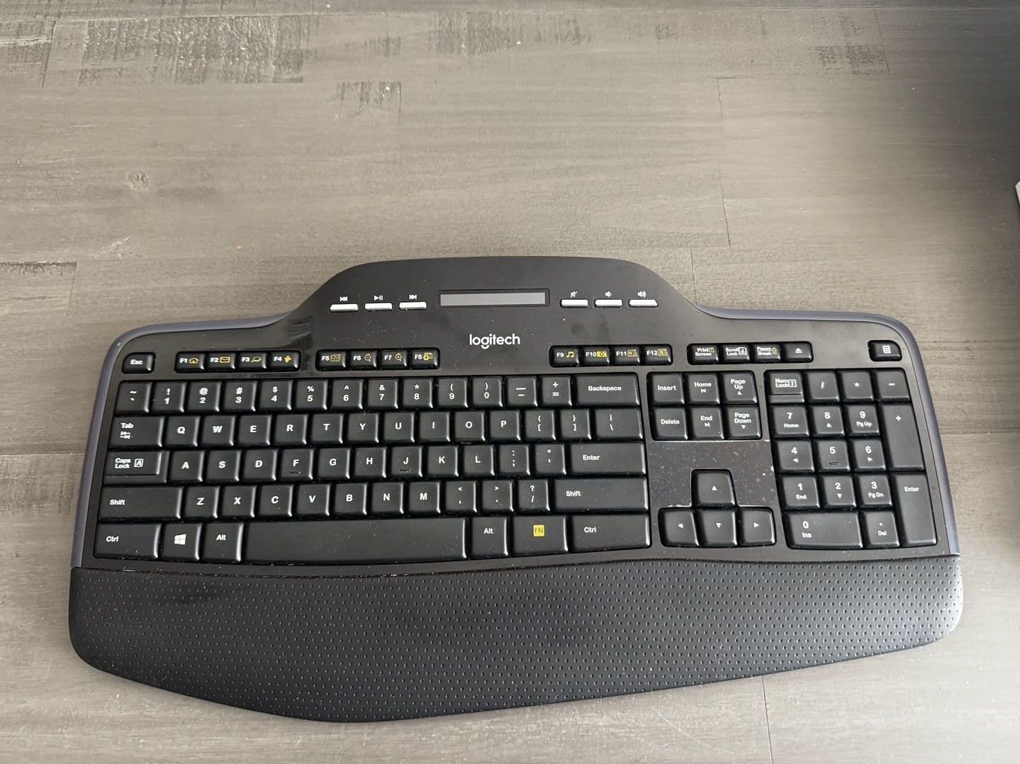 Logitech MK710 Wireless Ergonomic Keyboard