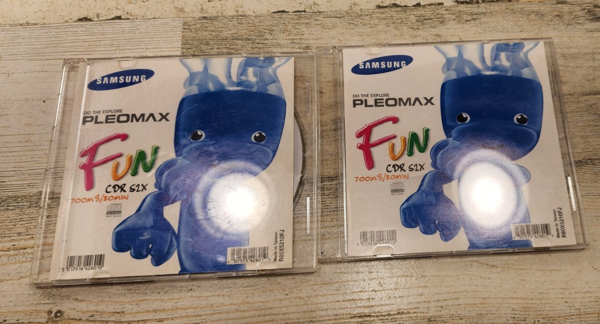 2 - Samsung CD-R: PLEOMAX CD-R Write-Once 52x, 700MB, 80min